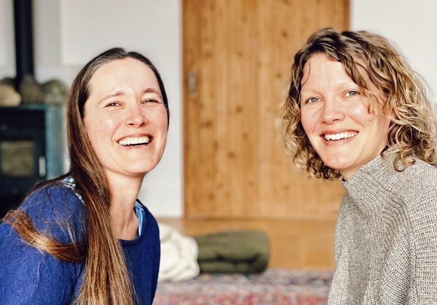 Britta og Jeanette Crop