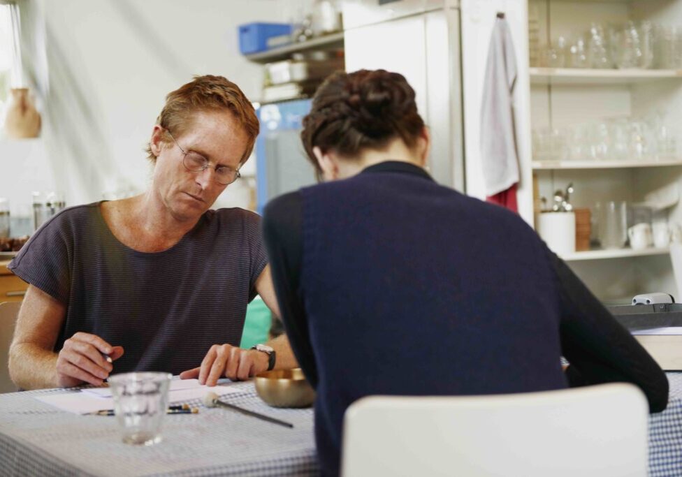 Hanneli og Peter skriver