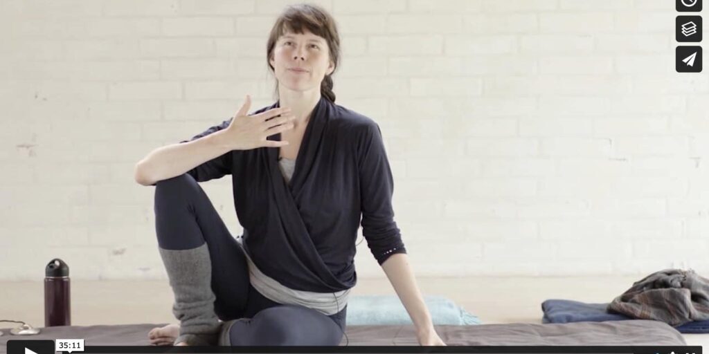 Hanneli Yin Yoga session