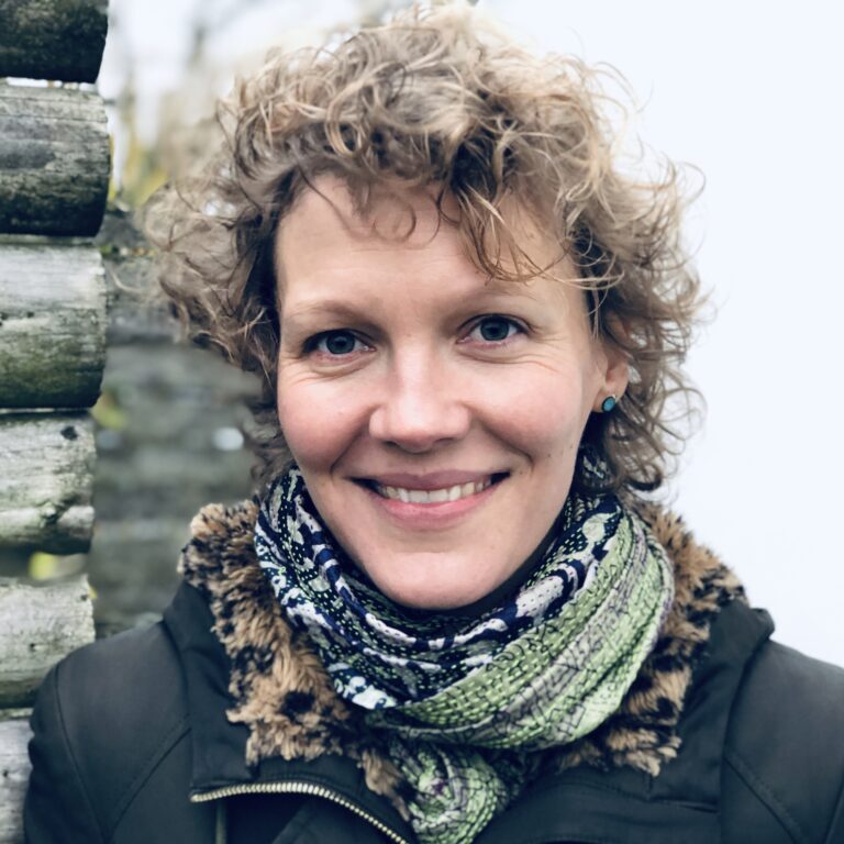 Kursus: 
AT VÆRE I LIVE MED LIVET - Mindfulnesspraksis i naturen
med Jeanette Lykkegård