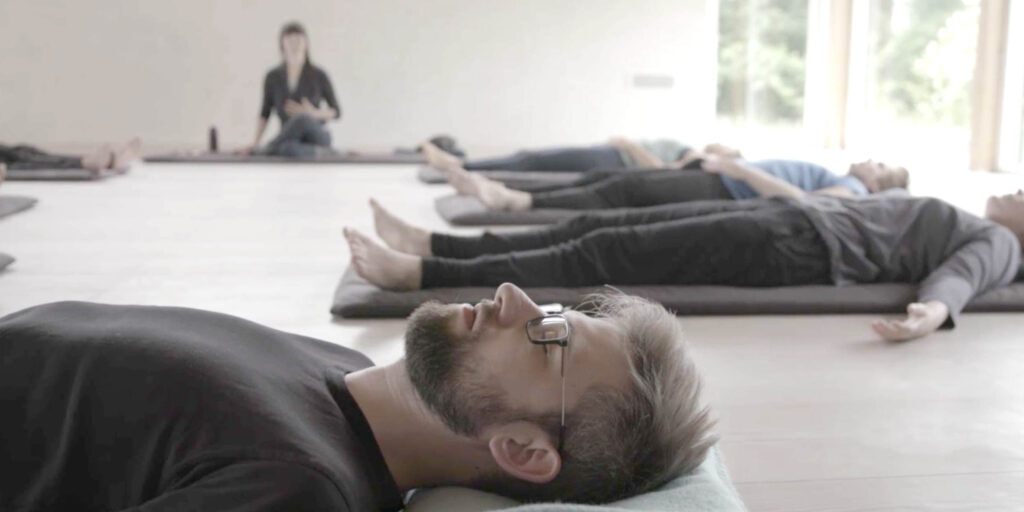 Tue savasana