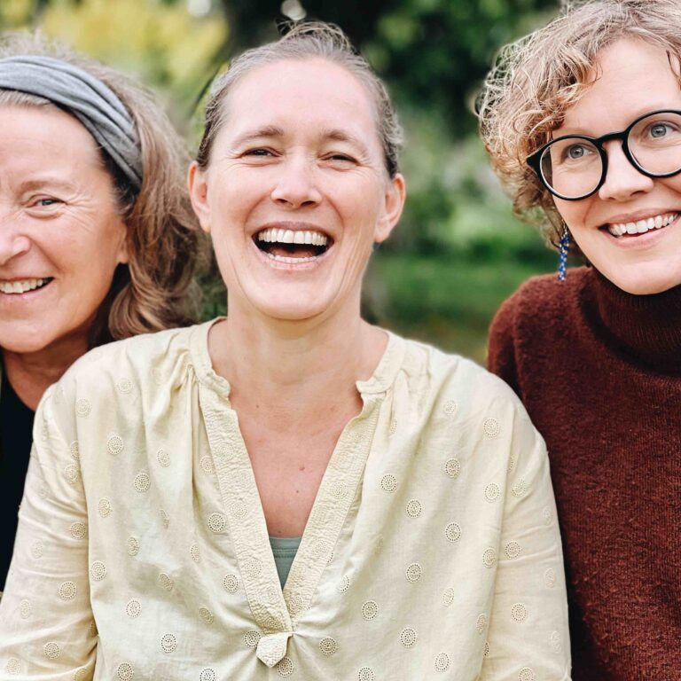 Kirsten, Britta og Jeanette - sangha